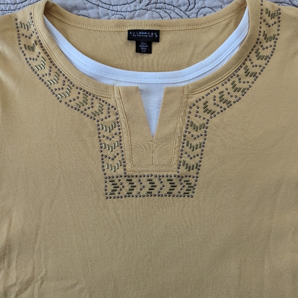 Beaded Accent Shirt Bundle (2) - Picture 4 of 13